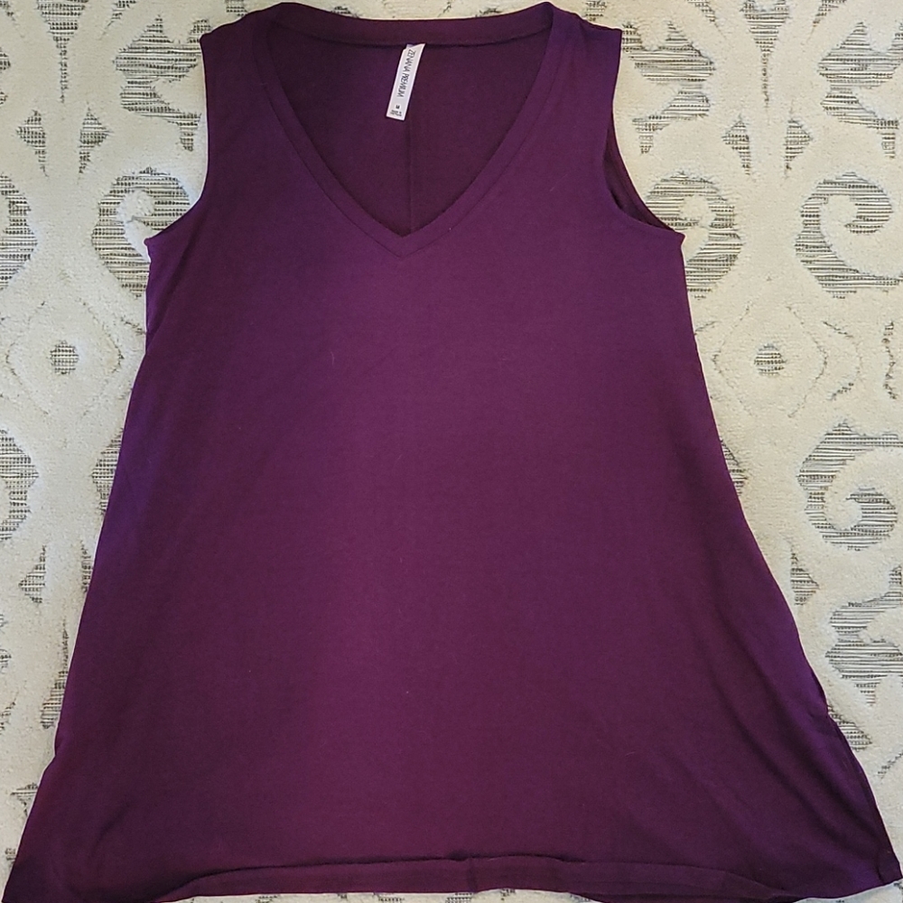 Zenana Sleevless Tunic
